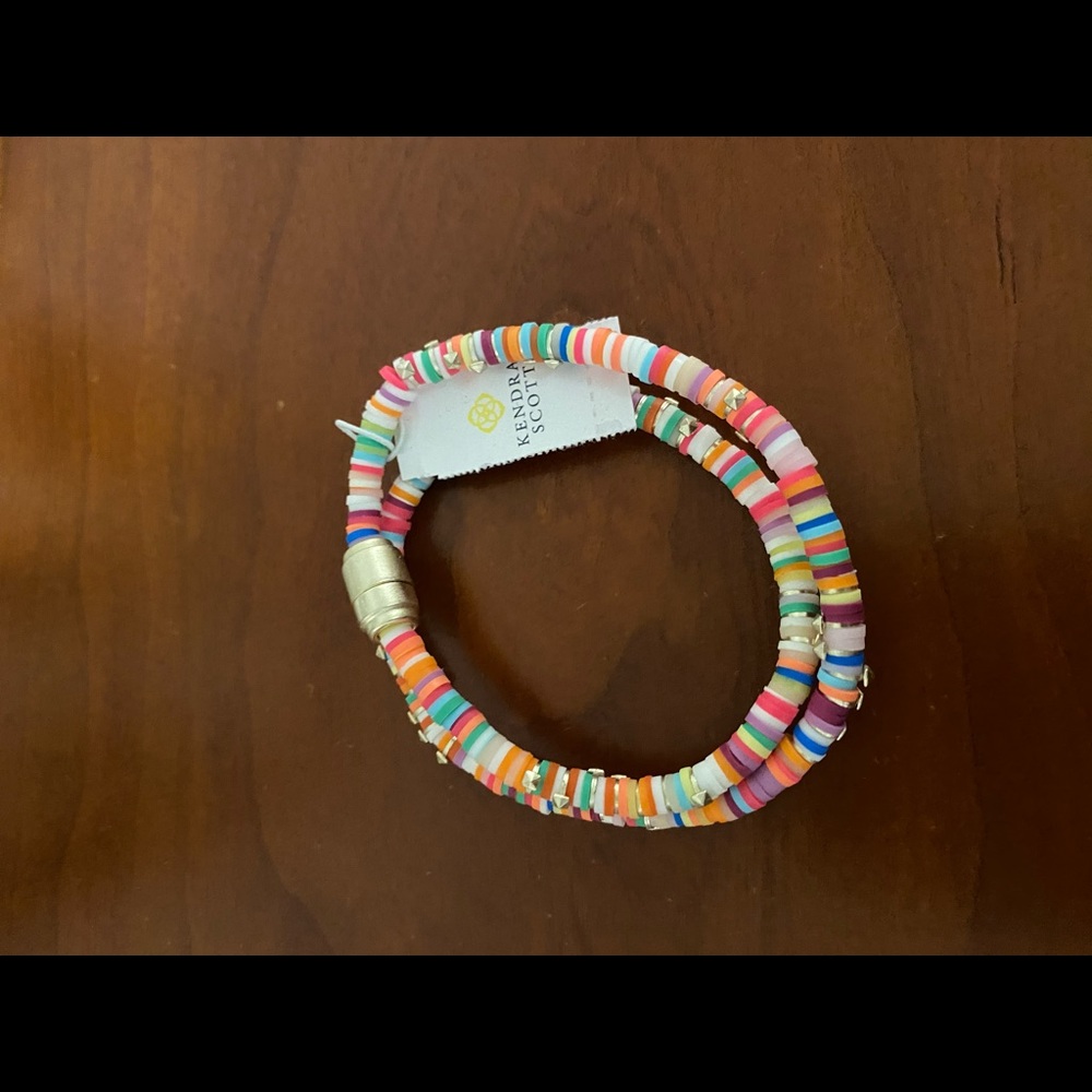 Kendra Scott bracelet